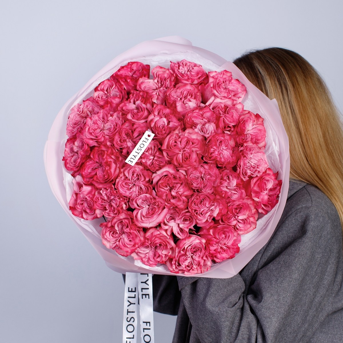 Букет из 35 пионовидных роз 